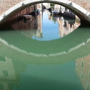 Isepo Venecia